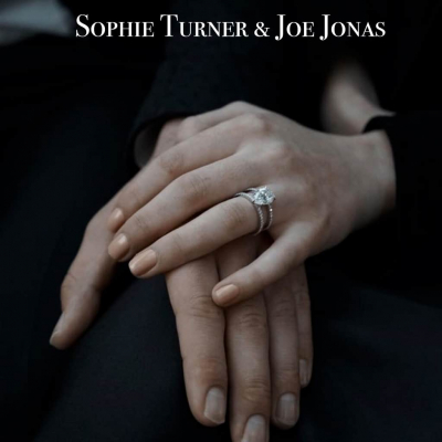 Sophie Turner's Oval Ring